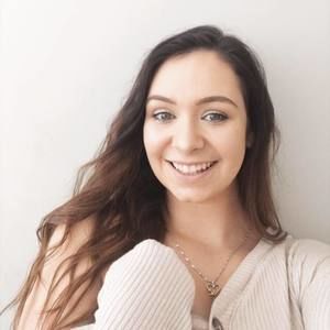 Meet your Posher, Michaela